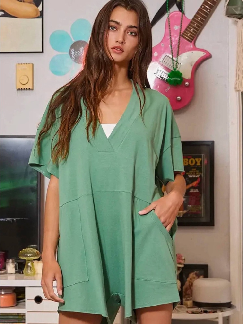 BUCKETLIST Casual Weekend Mint Green V-Neck Romper with Pockets. Size S